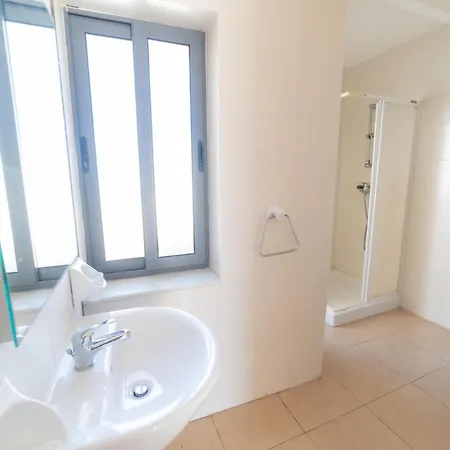Penthouse With Distanced Seaview *